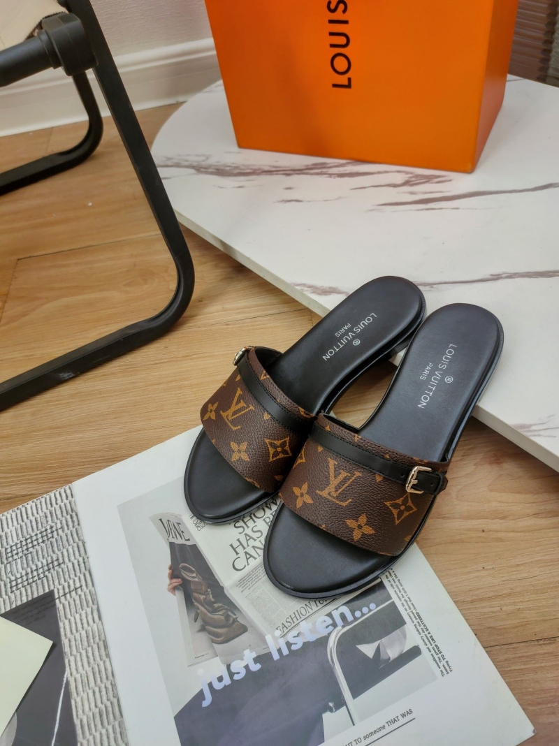 Louis Vuitton Slippers